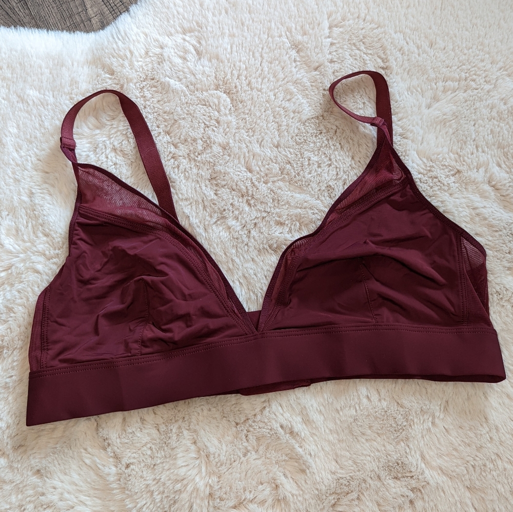 Elegant Burgundy Bra